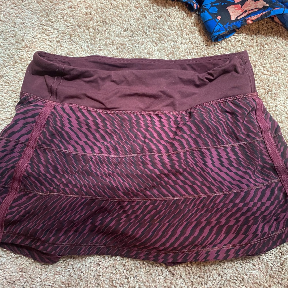 size 4 lulu tennis skirt
